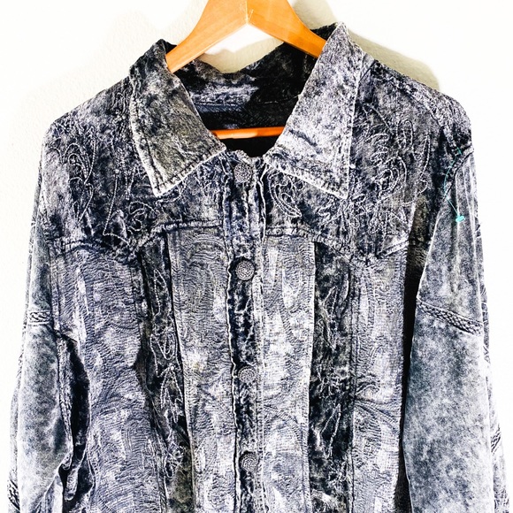 Vintage silver velvet flashback jacket - Picture 3 of 10